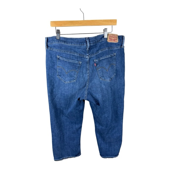 Levi’s Crop Jeans - Picture 3 of 6